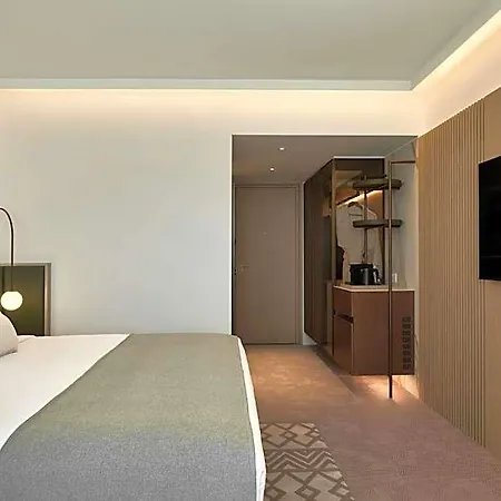 Hotel The Landmark Nicosia, Autograph Collection Nicosia